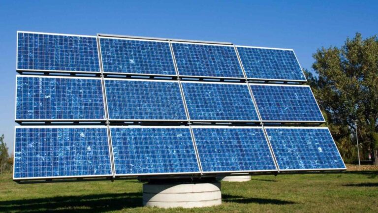 Japan unveils first titanium solar panel – 1000 times more powerful than traditional photovoltaic panels